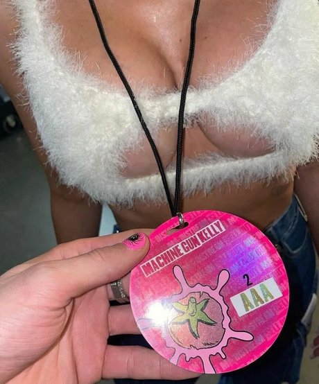 ルビーオンリーファン HD 写真