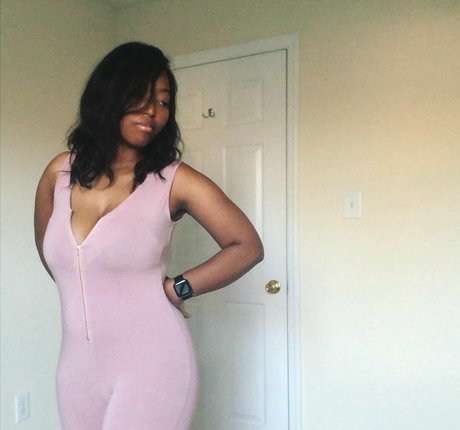 Key Plays エロティックモデル 画像