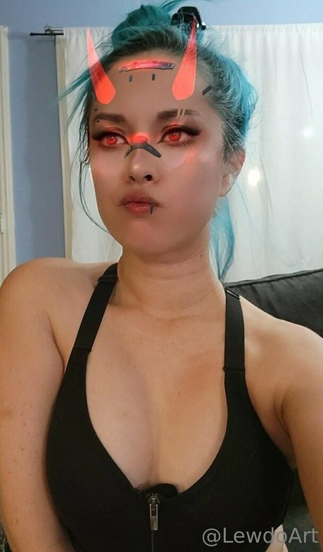 OnlyFansの内部 セクシーヌード ギャラリー