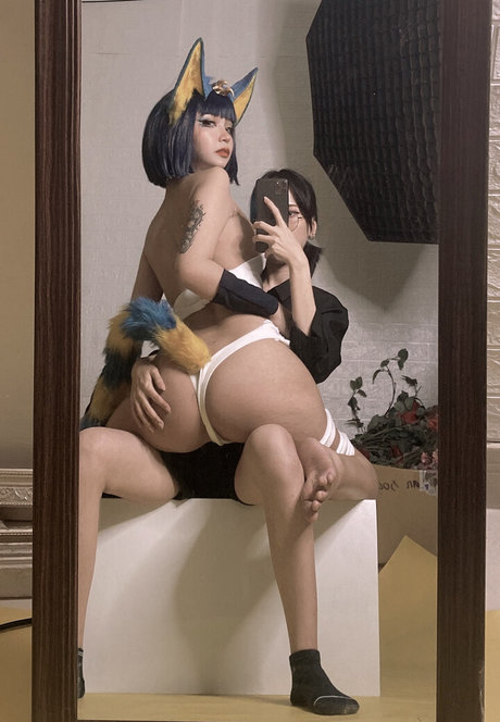 バイセクシャル男性OnlyFans パーフェクト 画像