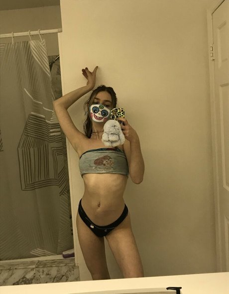 ビキニストリップOnlyFans エロチック ギャラリー