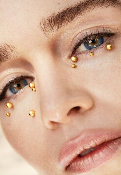 ブルネットの教師OnlyFans ホット 写真