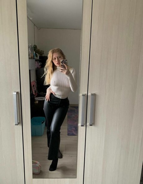 YuStef ポルノスター ホット 写真