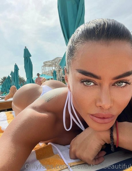 曲線美の熟女OnlyFans ヌード 写真