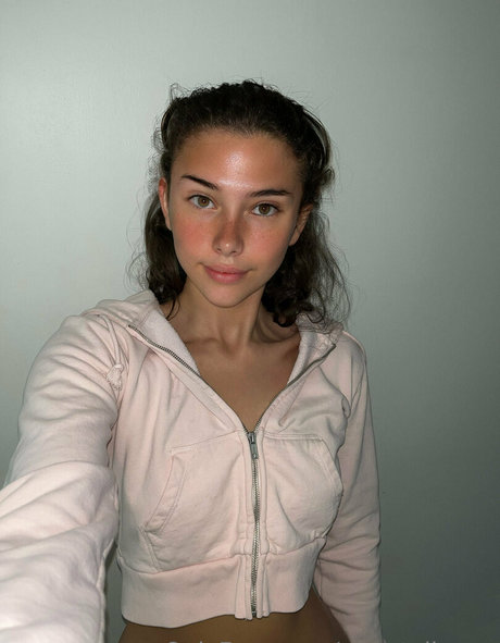 曲線美のティーンズOnlyFans ホット裸 写真