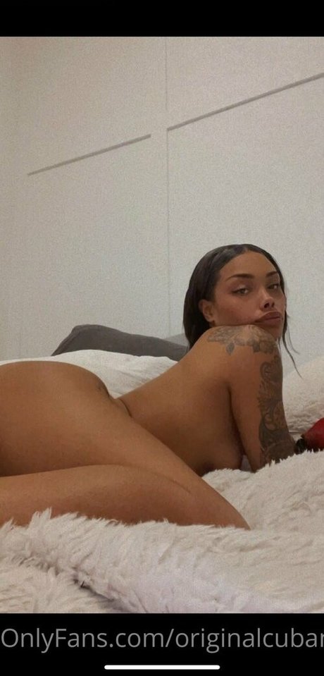 therealvickyy モデル 写真