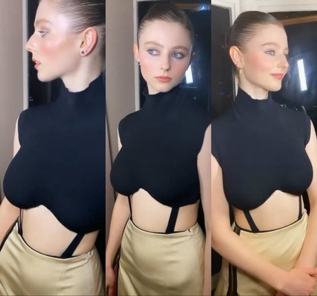 Thomasin Mckenzie エロティックなスター 写真