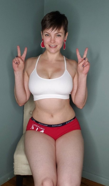 Bree Daniels 美しいスター 写真