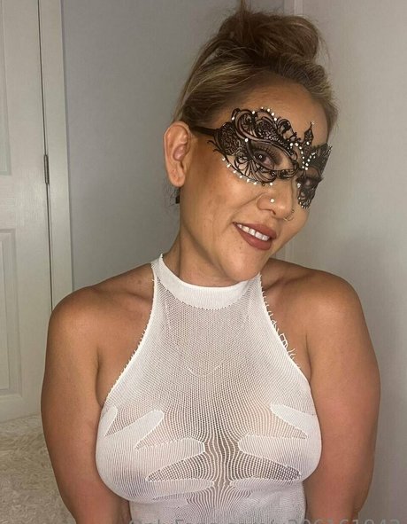 naughtydiamond11 完璧なモデル 写真