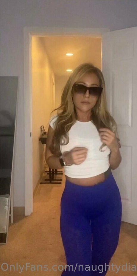 naughtydiamond11 完璧なモデル 画像