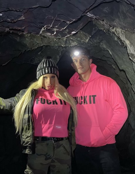 花嫁オンリーファン ホットセクシー 写真