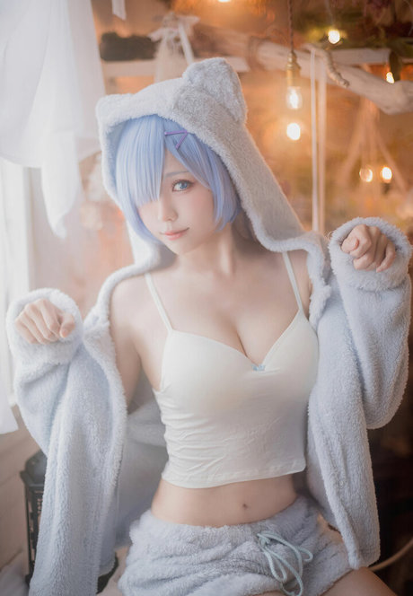 アジアンベイビーOnlyFans 無料ヌード 写真