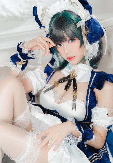 ぽっちゃりブロンドOnlyFans ホット 画像