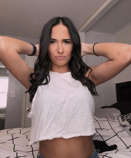 花嫁オンリーファン 無料裸 画像