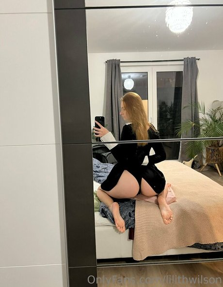 lilithwilson セクシーなポルノスター 画像