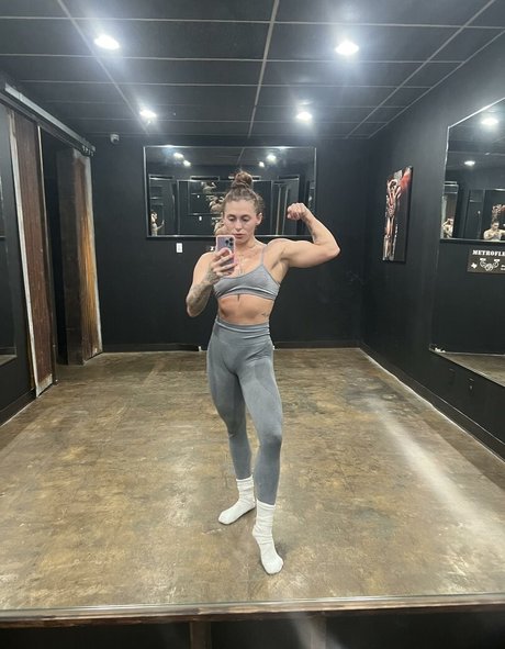 msocute 裸の女優 写真