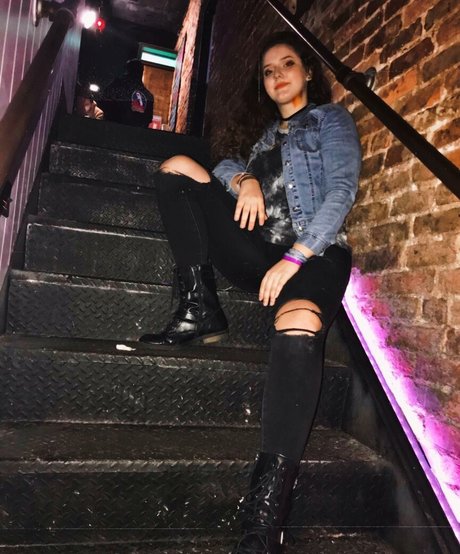 serendipitoussav 美しいポルノスター 写真