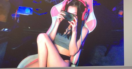 公共の場での猫のOnlyFans トップ アーカイブ