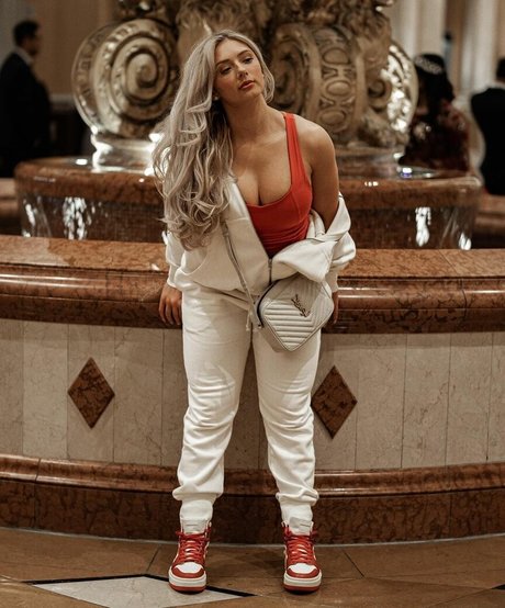 Miranda Cohen HDスター 写真