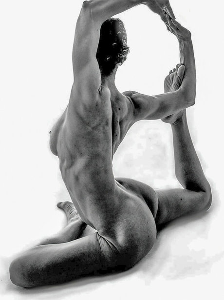 大きな白いチンポ OnlyFans セクシーヌード 写真