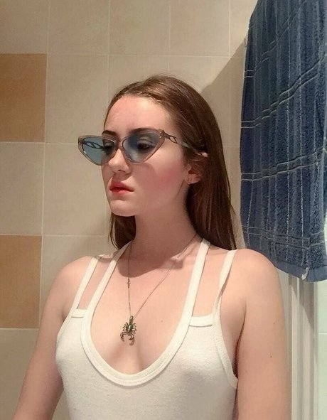 アマチュアぽっちゃりOnlyFans ヌード 画像