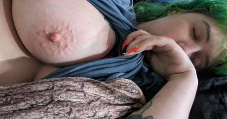 中出しアジア人OnlyFans ヌード 写真