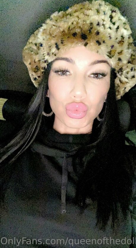 queenofthedollhouse ポルノスター 可愛い 画像