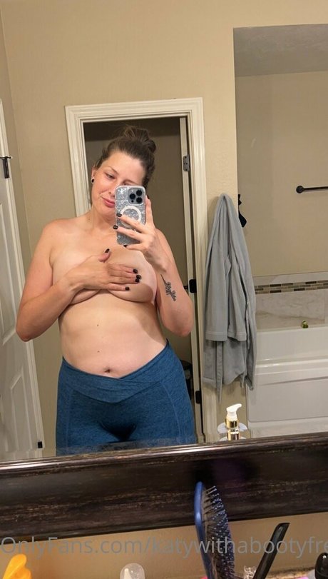 成熟した異人種間OnlyFans セクシーヌード 画像