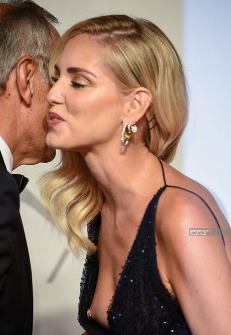 JOI POV OnlyFans アートヌード 画像