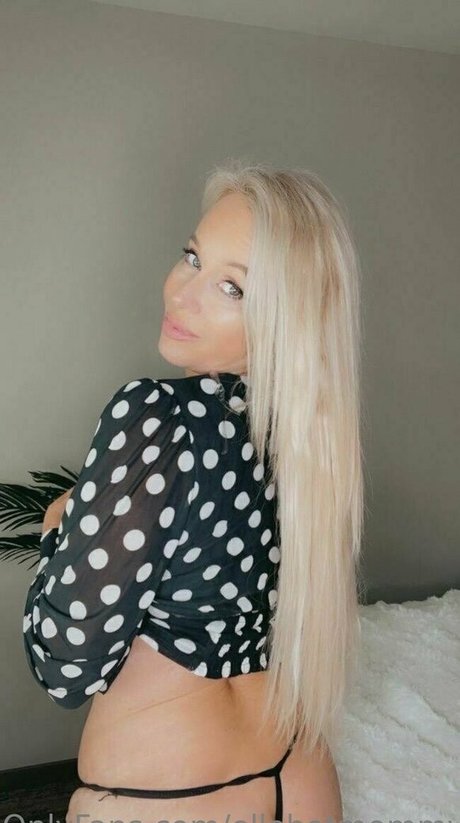 ellehotmommy HDスター 写真