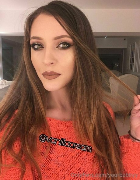 黒檀のシャワー OnlyFans 無料 写真