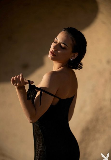 Joy Lamore ポルノスター 画像