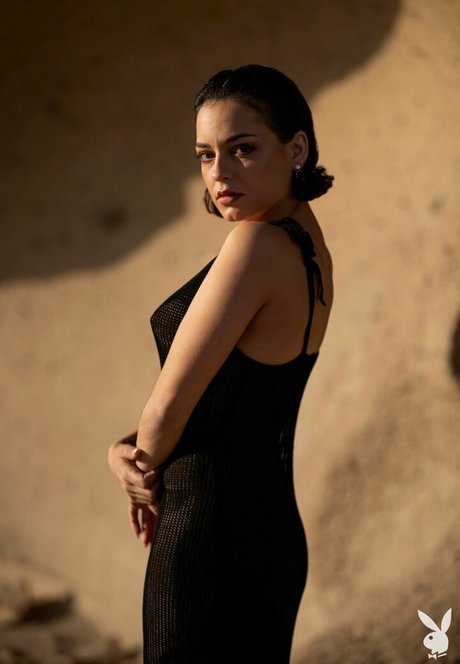 ゴスアジアンOnlyFans ホット 写真