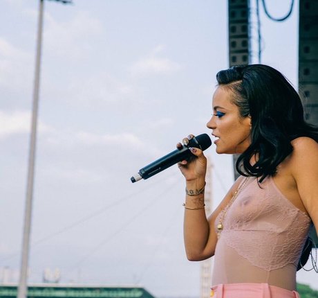 Lily Allen ポルノスター 独占 画像