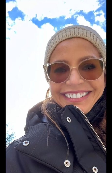 Charisma Carpenter 完璧なモデル 写真