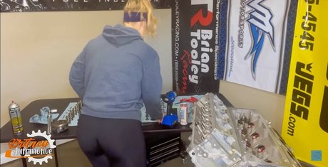 Britney Automotive エロティックなスター 画像