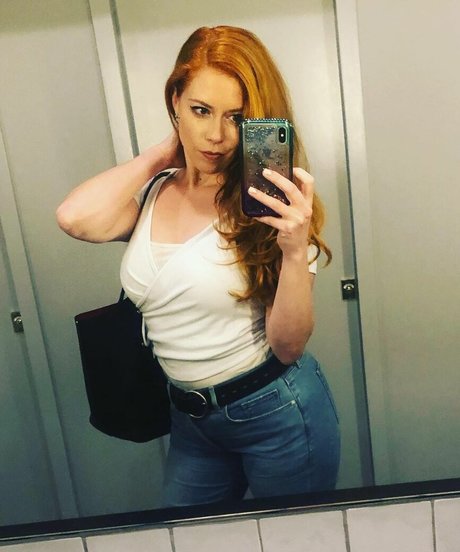 刑務所のOnlyFans アートポルノ 画像