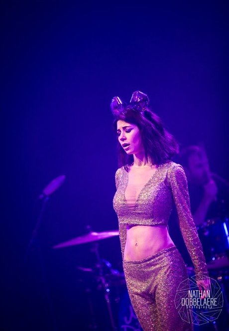 Marina Diamandis HD女優 写真