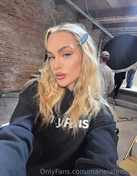 marielafemme セクシーなスター 画像