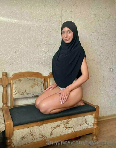 taya bliss ヌードスター 画像