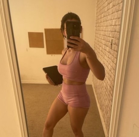 Sara Miller 最高の女優 写真