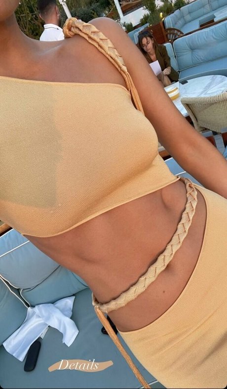 Maura Higgins アートポルノスター 画像