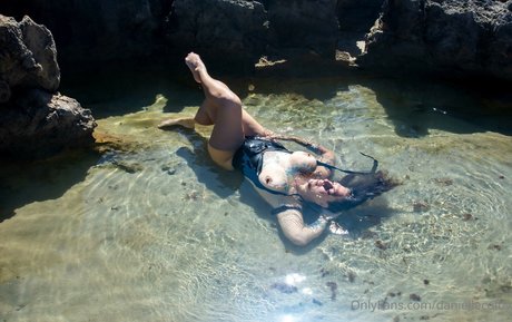 黒人レズビアンOnlyFans アートポルノ 写真