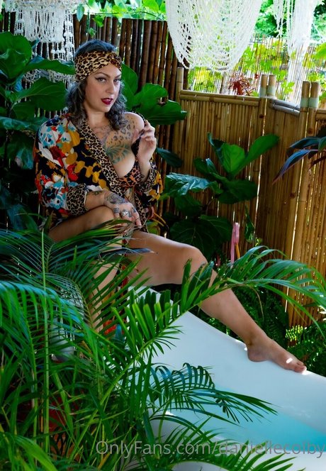 コスプレファックOnlyFans 美しいxxx 画像