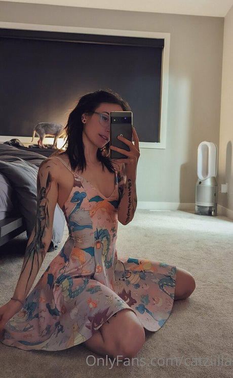 Catzilla ポルノスター 美しい ギャラリー