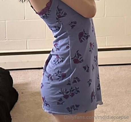 moldiecorpse ヌードモデル 写真