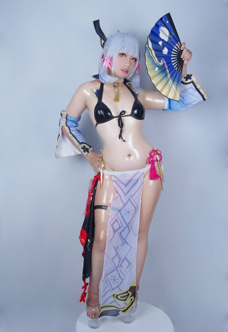 yenyenuwu ヌード女優 写真