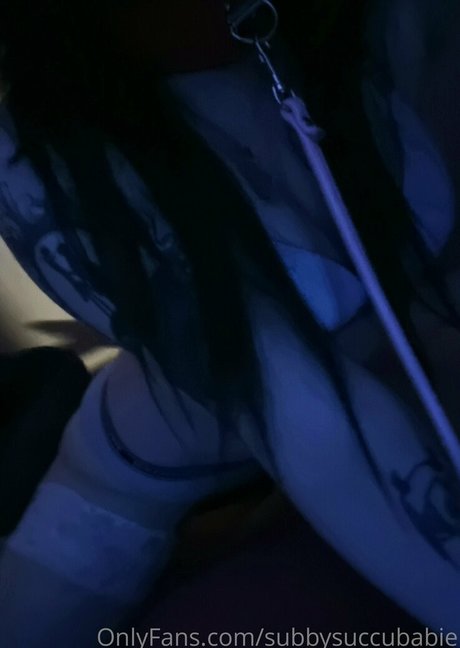 ゲイの若いOnlyFans ポルノ 画像