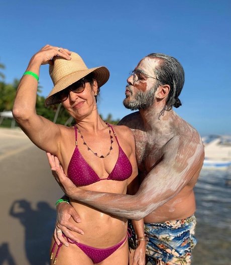 Fatima Bernardes 独占ポルノスター ギャラリー