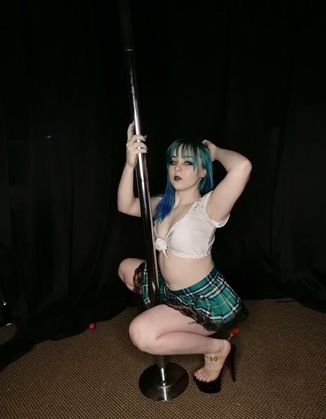 babe bellefree 女優 画像